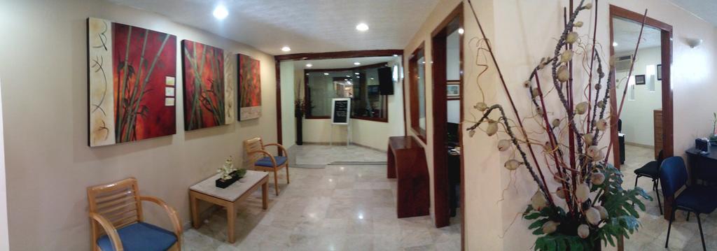 Hotel & Suites Real Del Lago Villahermosa Bagian luar foto