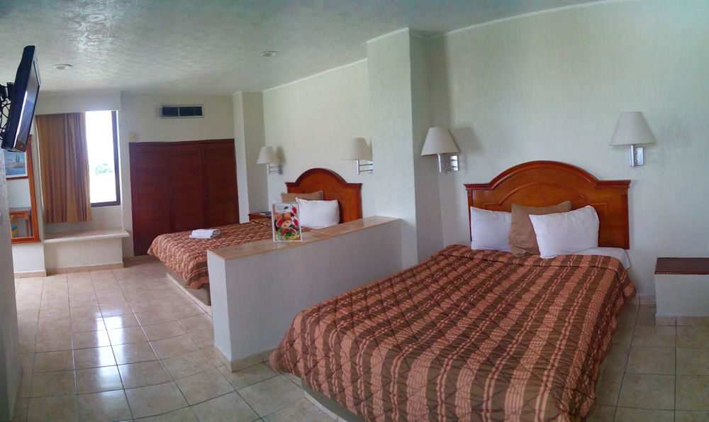 Hotel & Suites Real Del Lago Villahermosa Bagian luar foto