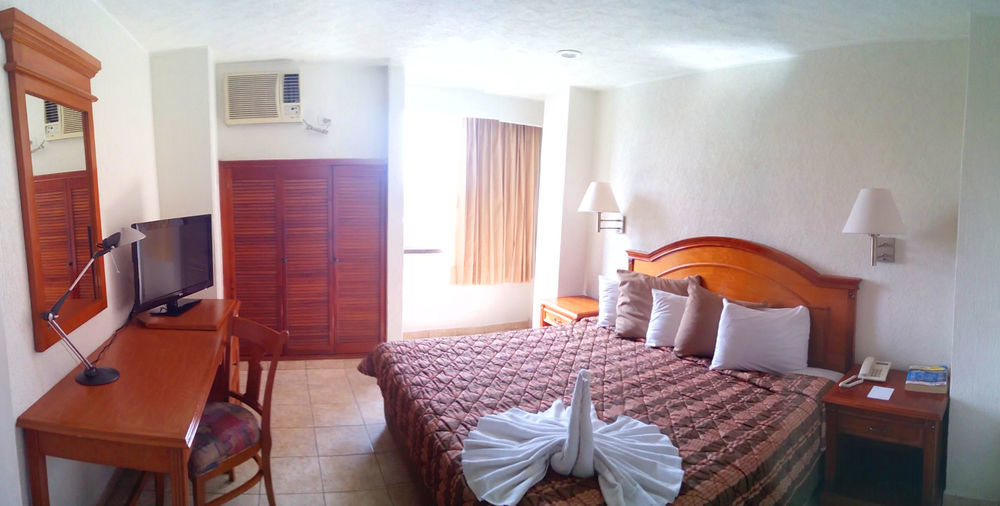 Hotel & Suites Real Del Lago Villahermosa Bagian luar foto