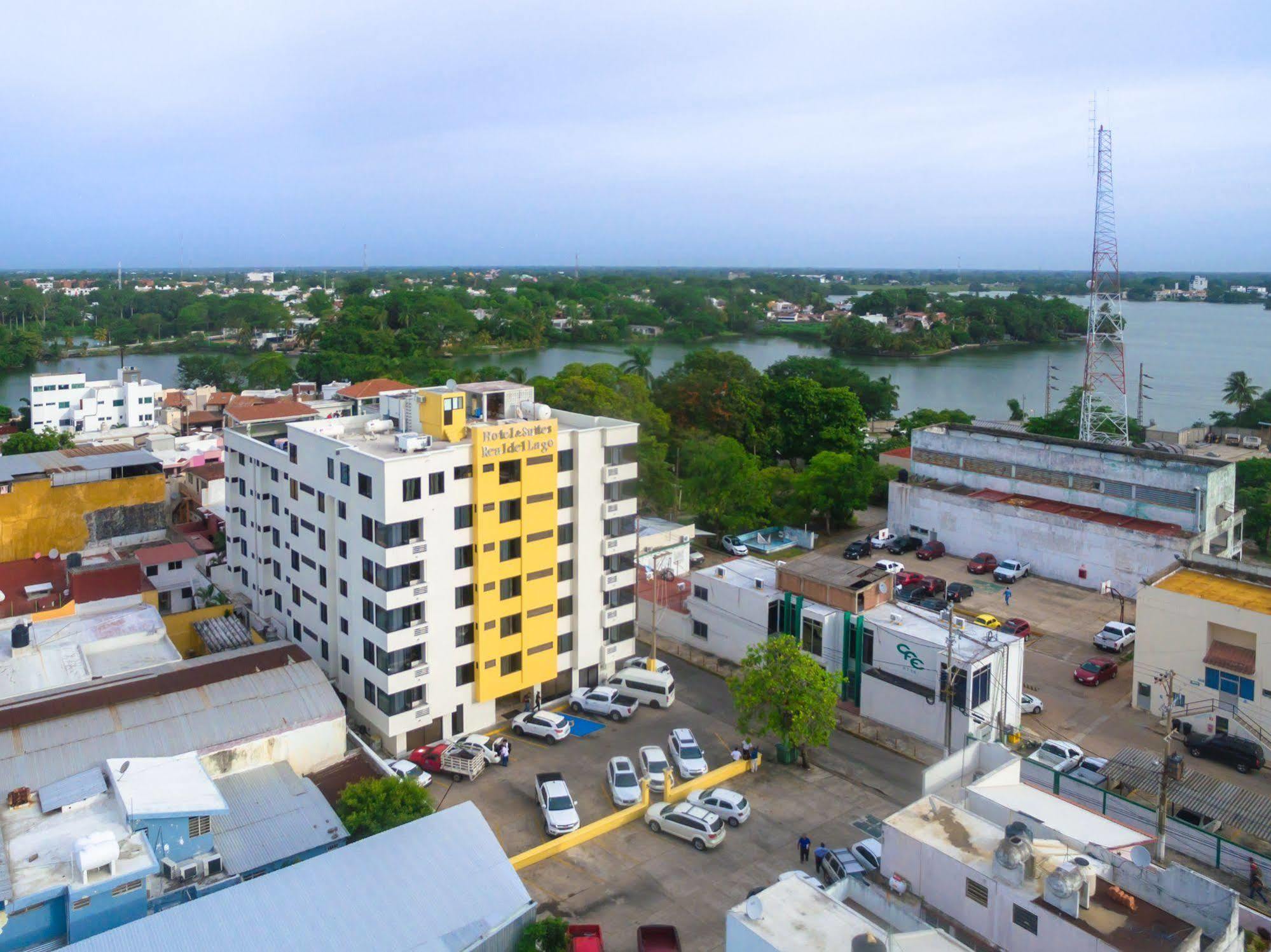 Hotel & Suites Real Del Lago Villahermosa Bagian luar foto